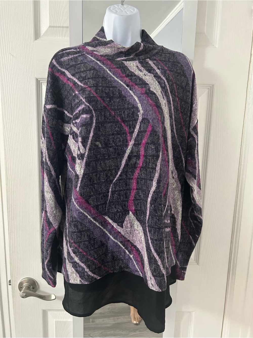 Simple Abstract Swirl Mock Neck Tunic in Charcoal, Plum and Light Gray
